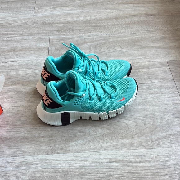 Nike Blue and Black Athletic Shoes with Breathable Mesh - Picture 3 of 6